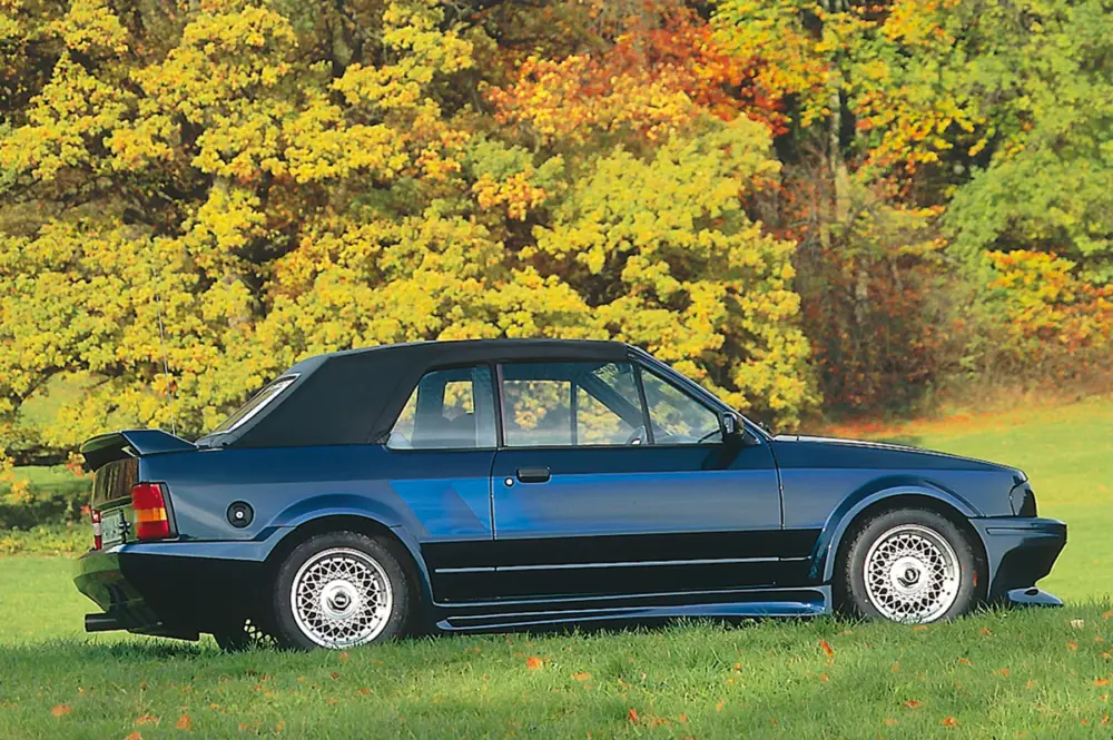 Autentický Rieger boční práh mont. strana pravá pro Ford Escort 3 3-dvéř., kabriolet, r.v. 00/82-00/88, GFK (laminát)