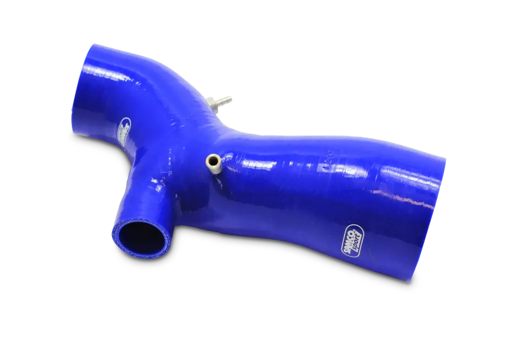 Must-Have Samco Sport silikonová hadice pro vedení vzduchu k turbu pro Mitsubishi Lancer EVO 8 2001 - 2005, barva bílá