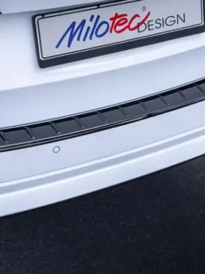 Aktuální Milotec práh pátých dveří s výstupky pro Škoda Octavia IV Combi od r.v. 2019, černý lesklý