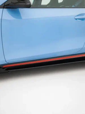 Akce Maxton Design "Street Pro" difuzory pod boční prahy s křidélky pro Hyundai Veloster N Mk2, plast ABS bez povrchové úpravy, s černou a červenou linkou