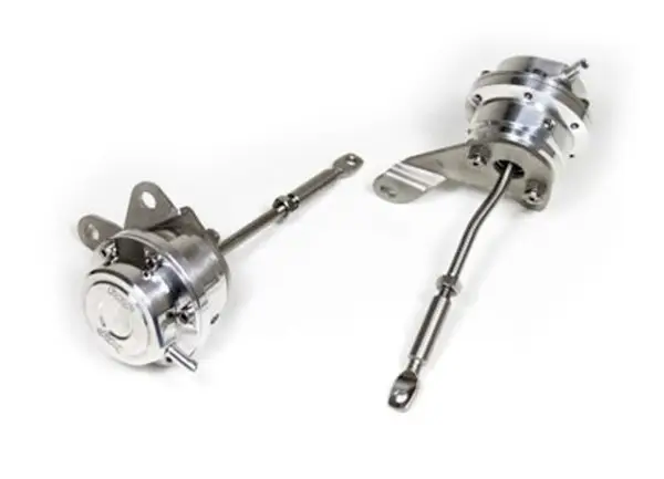 Forge Motorsport nastavitelný interní wastegate actuator pro Volvo S70 T5, r.v. 1997-1998, varinta tyčky rovná, provedení Pístové, pružina žlutá 15 psi Akční Nabídka